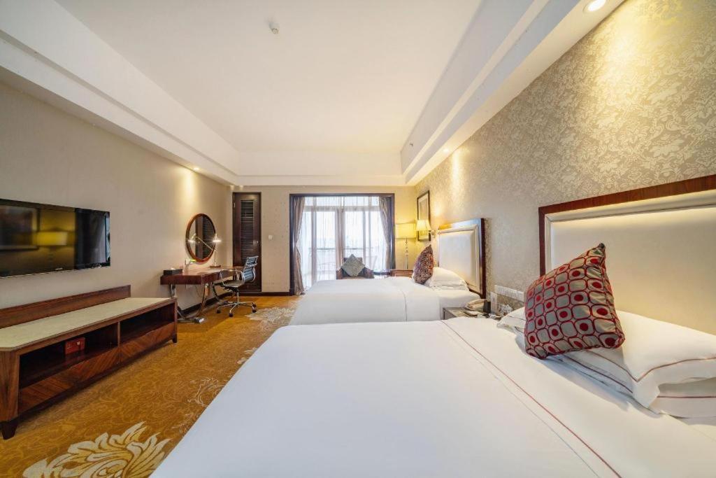 Country Garden Phoenix Hotel Maoming Kültér fotó